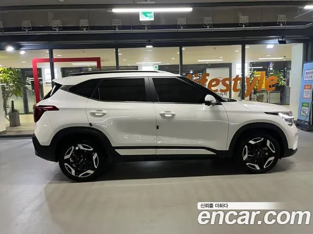 Kia Seltos New — Фото автомобиля 3