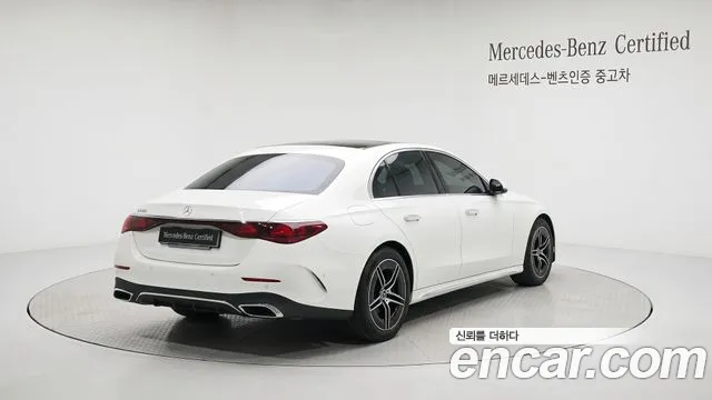 Mercedes-Benz E-Class — Фото автомобиля 2