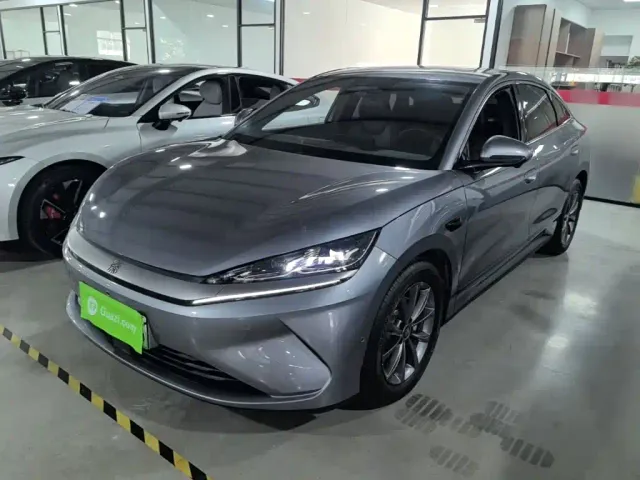 Фотография автомобиля — BYD Qin L
