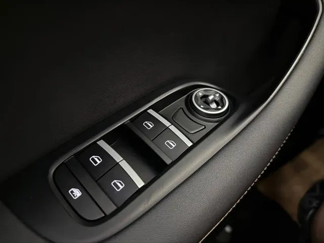 Chery Tiggo 8 — Фото автомобиля 9