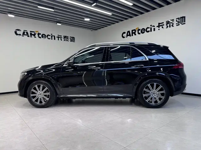 Mercedes-Benz GLE-Class — Фото автомобиля 28