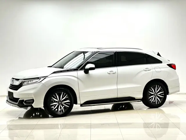 Фотография автомобиля — Honda Avancier