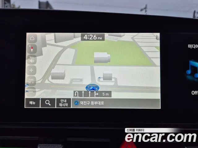 Hyundai Avante CN7 — Фото автомобиля 9