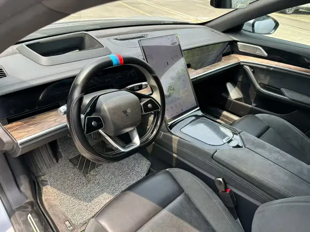 Nezha Auto Nezha S 2022 Model Pure Electric 715km RWD Grand Edition — Фото автомобиля 12