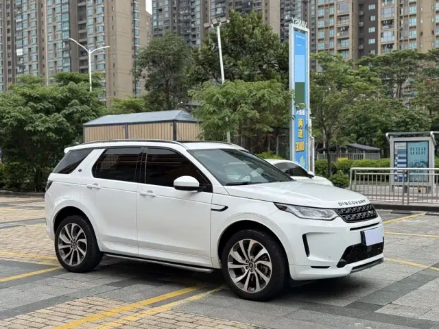 Land Rover Discovery Sport — Фото автомобиля 3