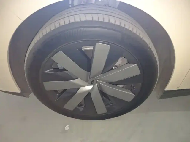 Li Auto i6 — Фото автомобиля 22