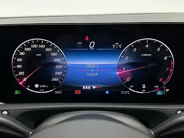 Mercedes-Benz A-Class — Фото автомобиля 14