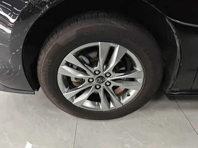 Toyota Sienna — Фото автомобиля 22