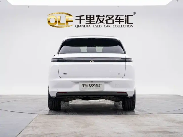 Li Auto L7 — Фото автомобиля 3