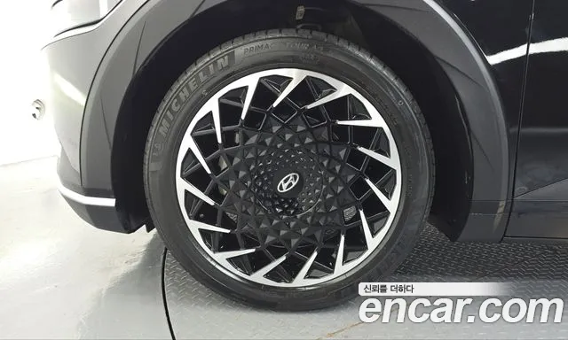 Hyundai Ioniq 5 — Фото автомобиля 5