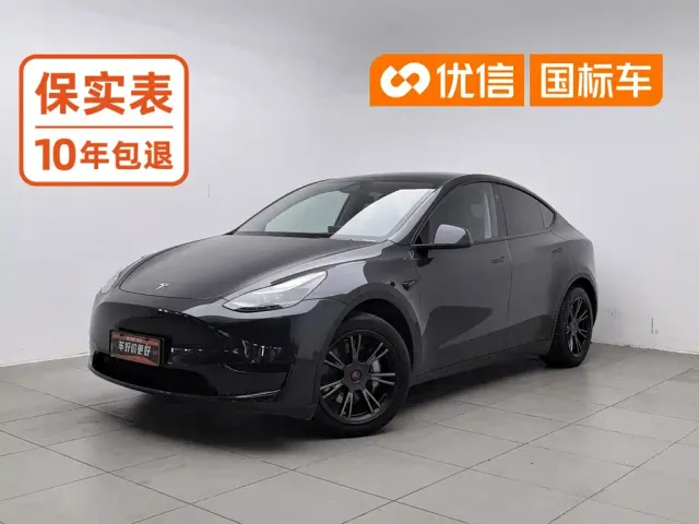 Фотография автомобиля — Tesla Model Y
