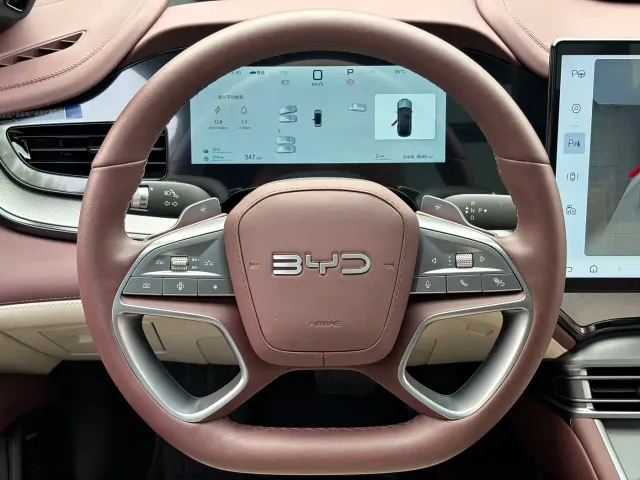 BYD Seal 07 DM-i — Фото автомобиля 16