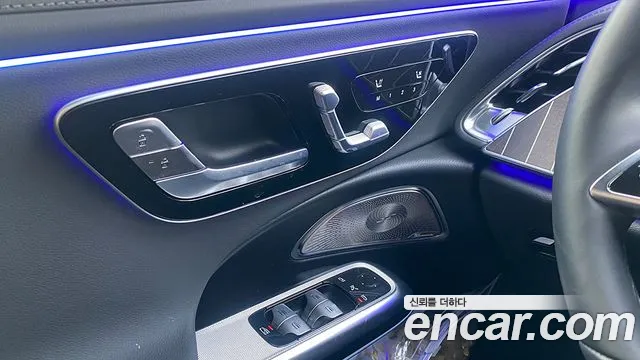 Mercedes-Benz E-Class — Фото автомобиля 10