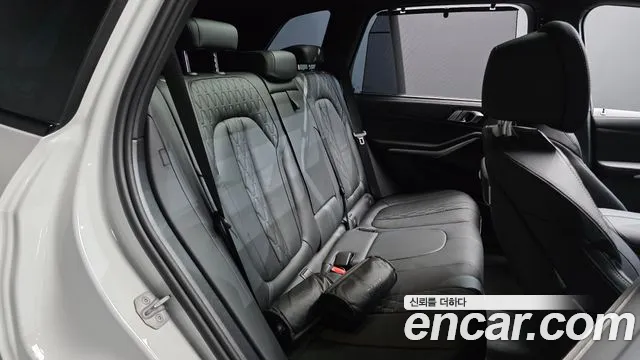 BMW X5 xDrive 40i M Sport — Фото автомобиля 11