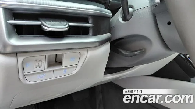 Hyundai Grandeur GN7 — Фото автомобиля 28