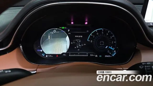 Genesis GV70 — Фото автомобиля 8