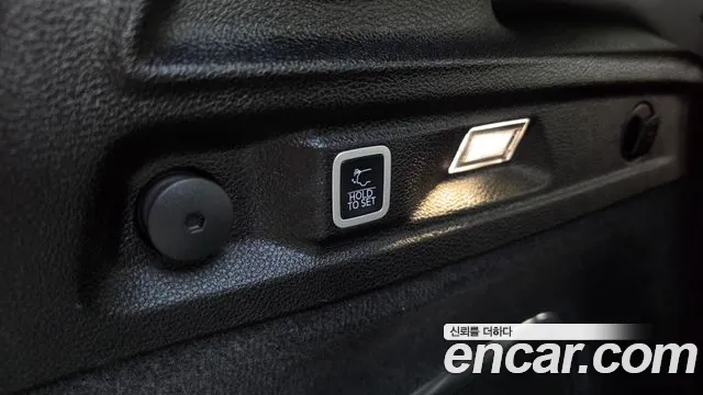 Jeep Cherokee Grand Cherokee(WL) L 3.6 Summit Reserve — Фото автомобиля 15