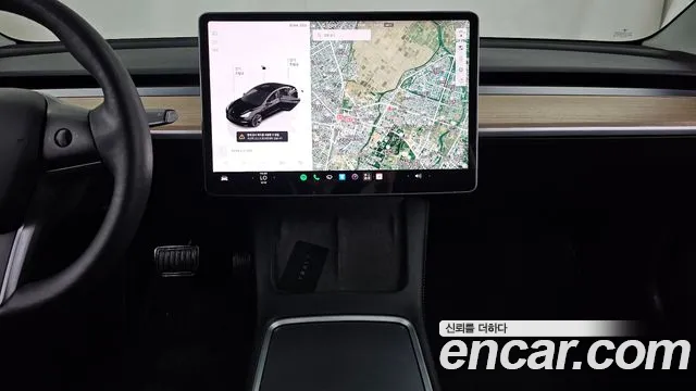 Tesla Model 3 — Фото автомобиля 14
