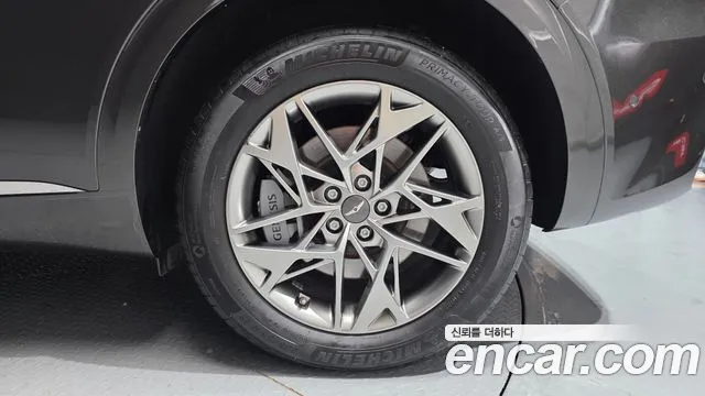 Genesis GV70 2.5T Бензин AWD — Фото автомобиля 21