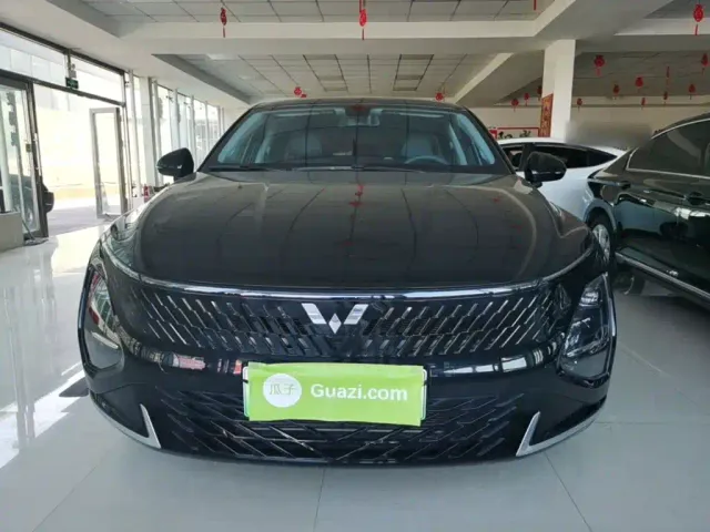 Wuling Starlight — Фото автомобиля 2