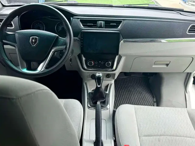 Jinbei New Hiace X30L — Фото автомобиля 11