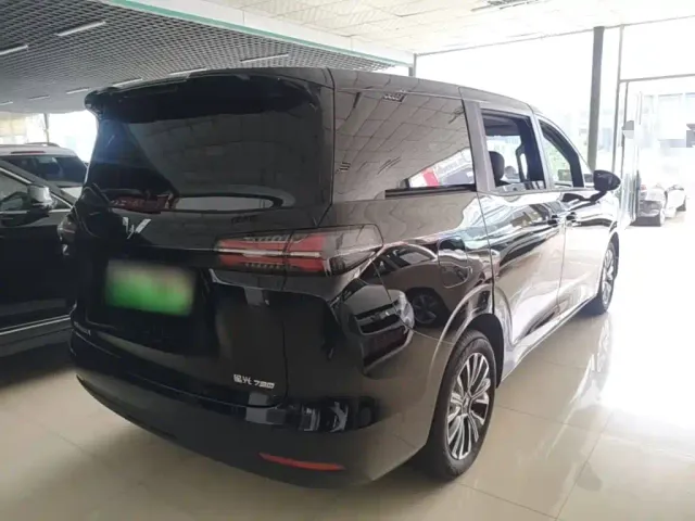Wuling Starlight 730 — Фото автомобиля 6