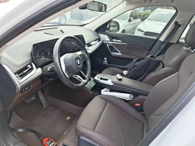 BMW X1 — Фото автомобиля 14