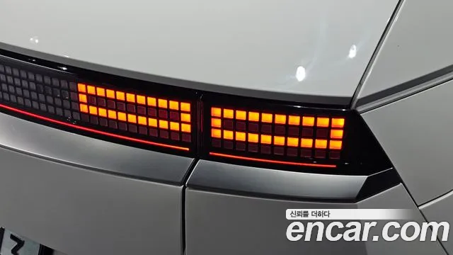 Hyundai Ioniq 5 — Фото автомобиля 8
