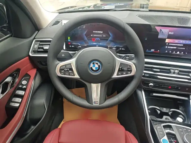 BMW i3 — Фото автомобиля 10