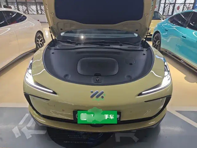 IM Motors L6 — Фото автомобиля 19
