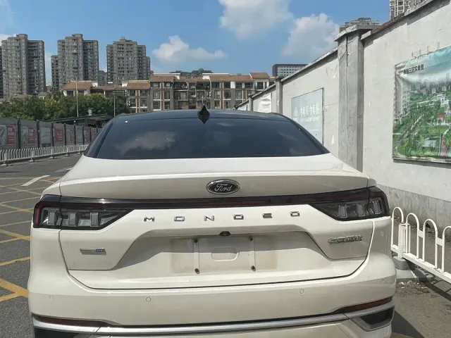 Ford Mondeo 2022 EcoBoost 245 Fashion Edition — Фото автомобиля 8