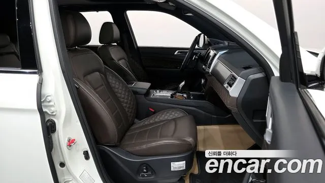 KG_Mobility_Ssangyong Rexton — Фото автомобиля 11