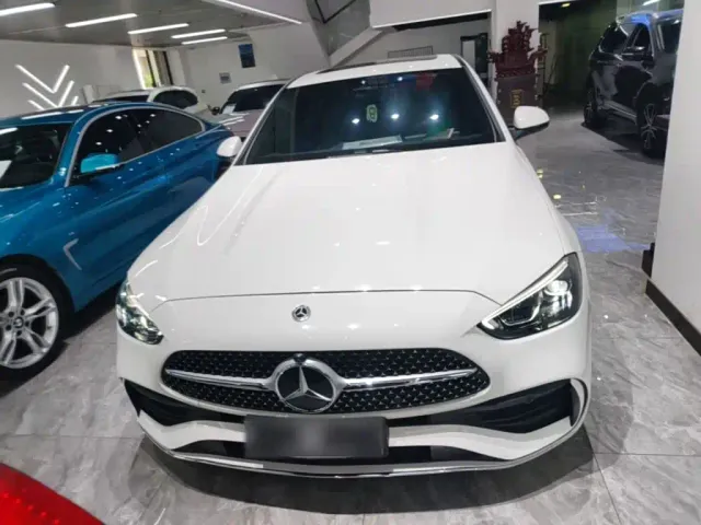 Mercedes-Benz C-Class — Фото автомобиля 2