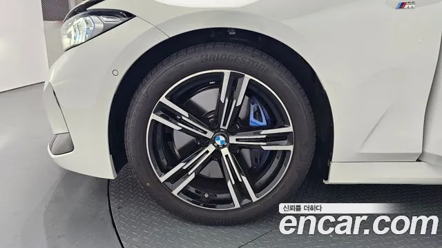 BMW 3-Series 3 серия (G20) 320i M Sport — Фото автомобиля 3