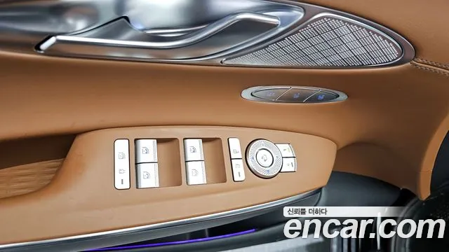 Genesis GV70 2.5T Бензин AWD — Фото автомобиля 14
