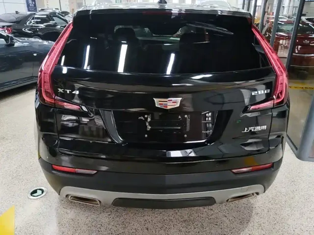 Cadillac XT4 — Фото автомобиля 5
