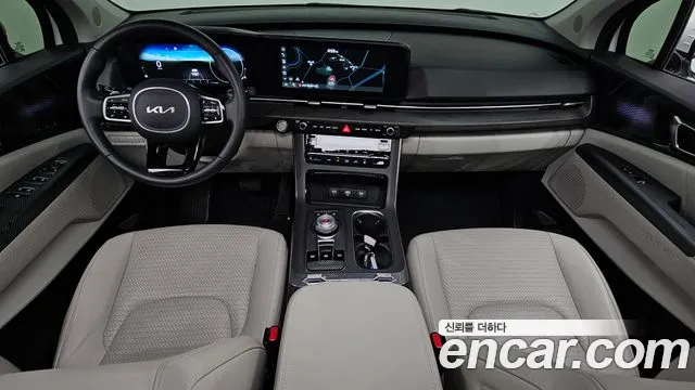 Kia Carnival Generation 4 — Фото автомобиля 6