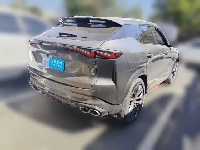 Changan Z6 — Фото автомобиля 5