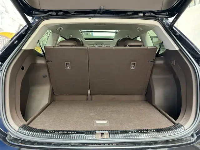Volkswagen Viloran 2023 Facelift 380TSI Premium Edition — Фото автомобиля 8