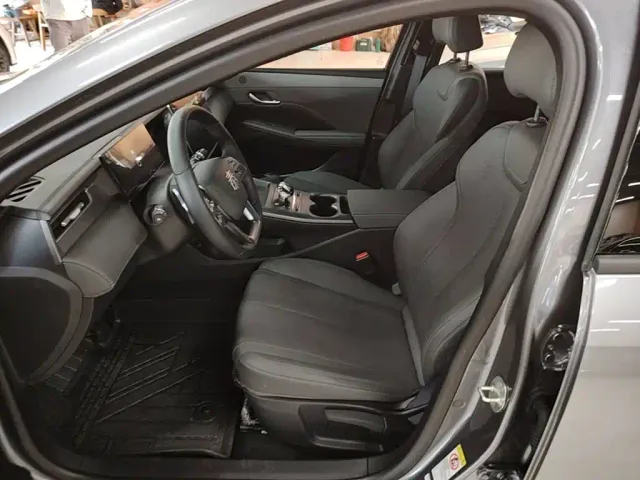 BYD Qin PLUS — Фото автомобиля 14