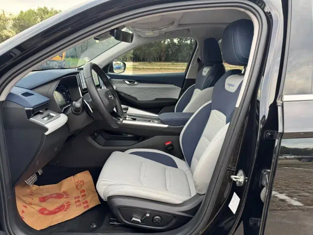 Geely Xingrui — Фото автомобиля 8