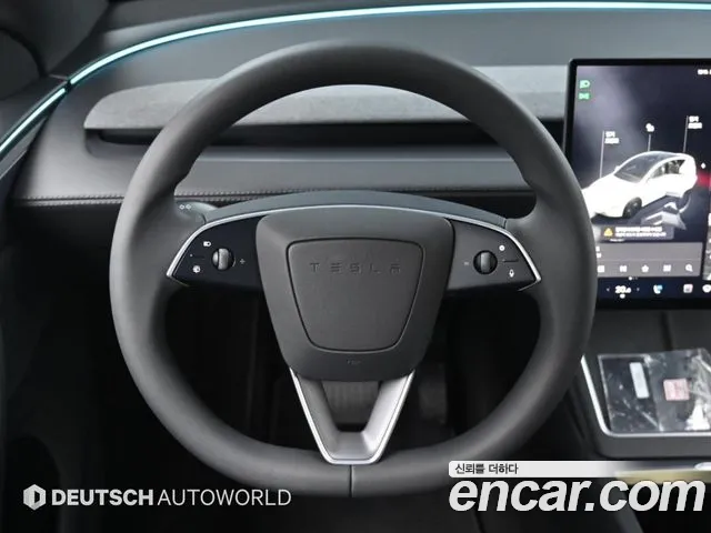 Tesla Model Y — Фото автомобиля 8