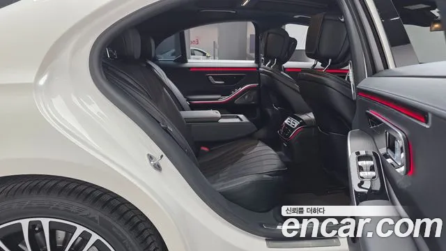 Mercedes-Benz S-Class S-класс W223 — Фото автомобиля 12