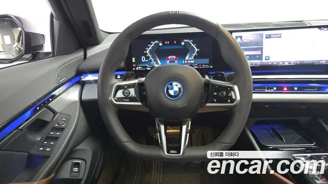 BMW 5-Series 5 серия (G60) — Фото автомобиля 13