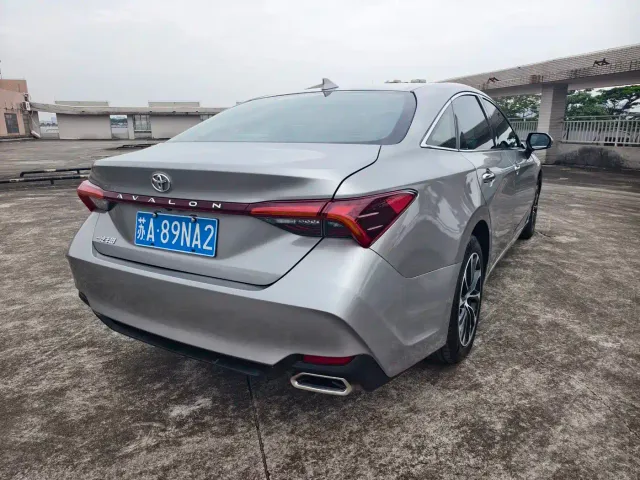 Toyota Avalon — Фото автомобиля 16