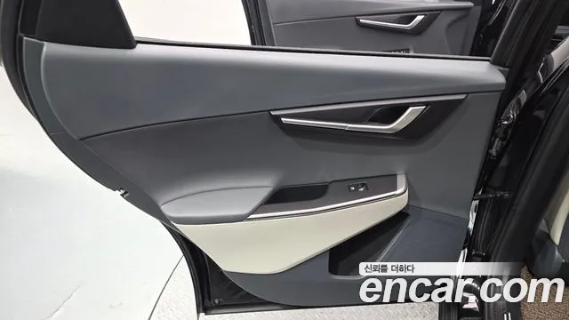 Kia EV6 — Фото автомобиля 14