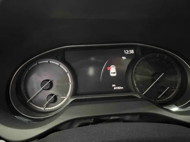 Toyota Harrier — Фото автомобиля 16