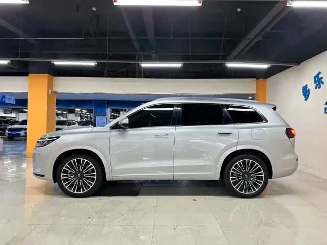 Aito M7 — Фото автомобиля 9