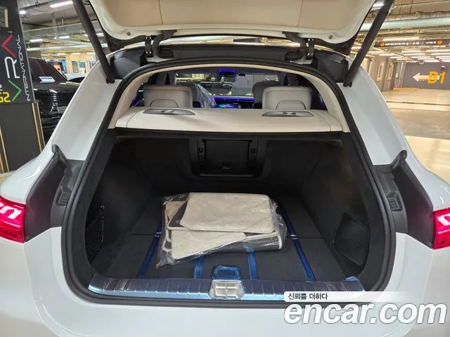 Mercedes-Benz EQS — Фото автомобиля 6