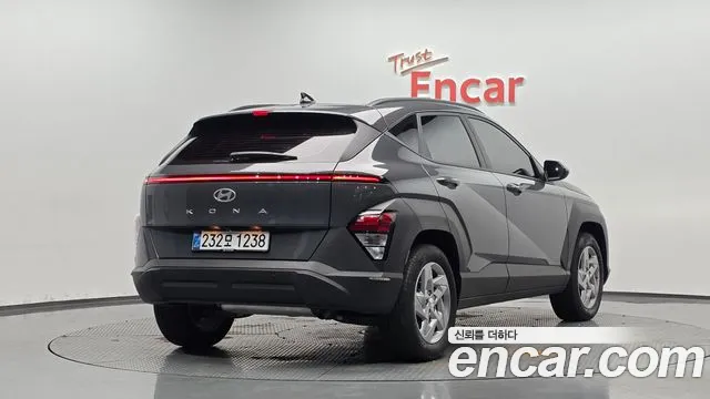 Фотография автомобиля — Hyundai Kona SX2